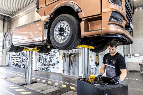 0793 MAN Service TGX MY25