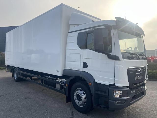 429581219 912139900912418 1049058078620595835 n